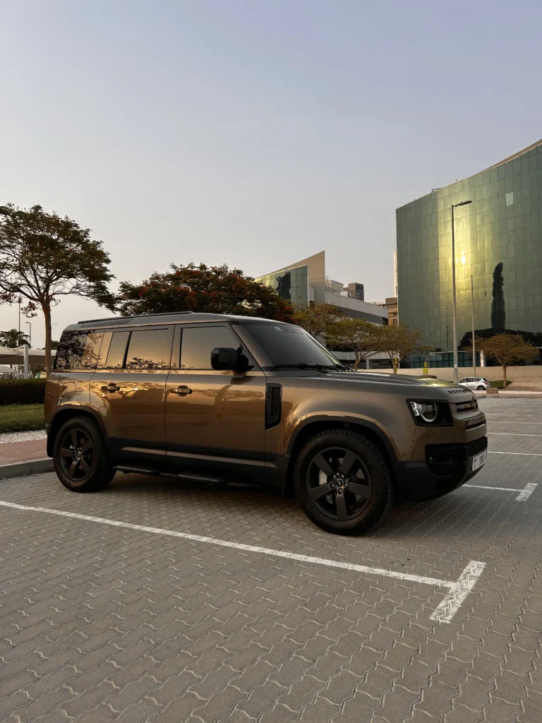 Land Rover DEFENDER